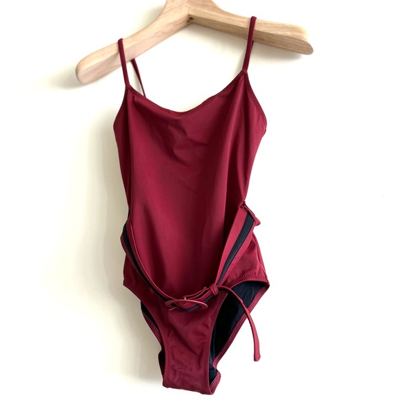 Solid & Striped Nina swimsuit - Picture 10 of 10